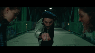 MTk2MjA3MA.gif
